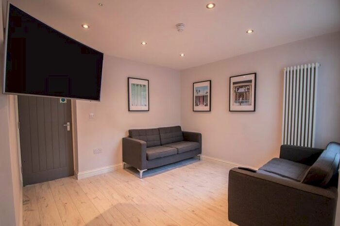 1 Bedroom Flat To Rent In Langton Road, Wavertree, Liverpool, L15