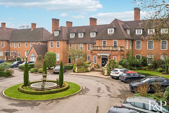 2 Bedroom Flat For Sale In Seven Hills Road, Iver, SL0