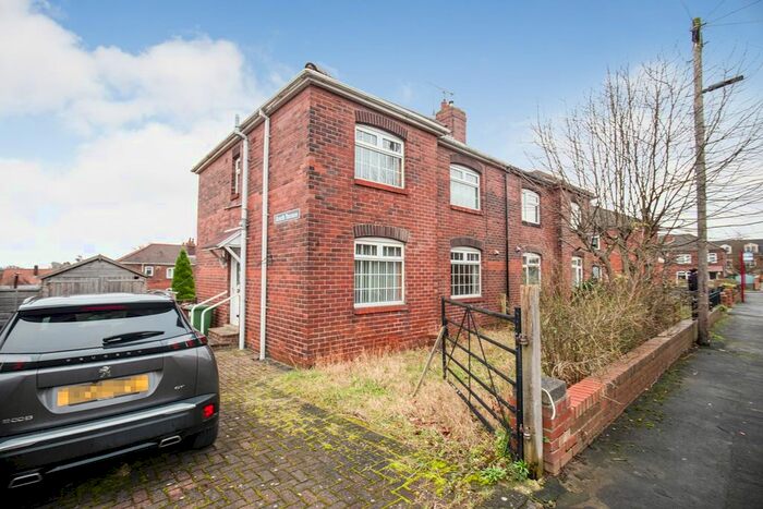 3 Bedroom Semi-Detached House For Sale In Scarth Terrace, Stanley, Wakefield, WF3