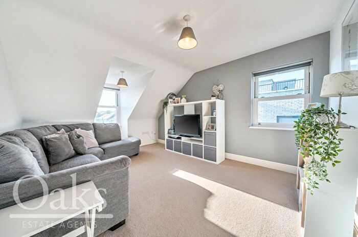 2 Bedroom Flat For Sale In Enmore Road, South Norwood, SE25
