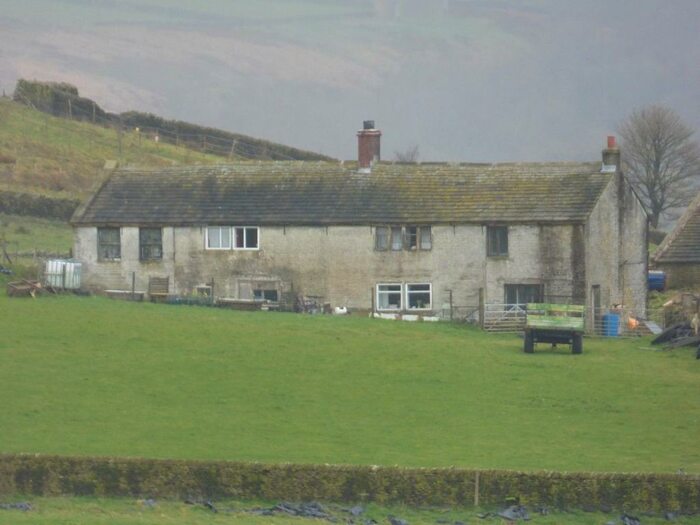 Detached House For Sale In Moss Edge Farm, Moss Edge Road, Hollin Brigg, Holmbridge, Holmfirth, HD9