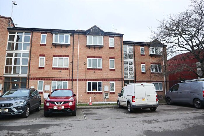1 Bedroom Apartment To Rent In North Street, Nailsea, Bristol, BS48