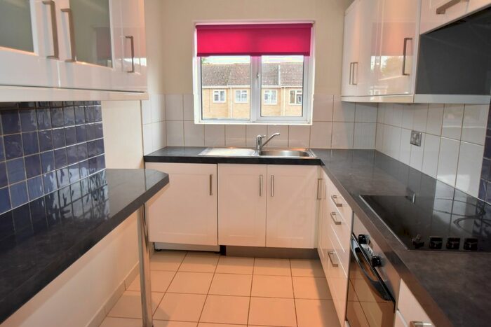 2 Bedroom Flat To Rent In A The Wheatbutts, Eton Wick, Windsor, Berkshire, SL4