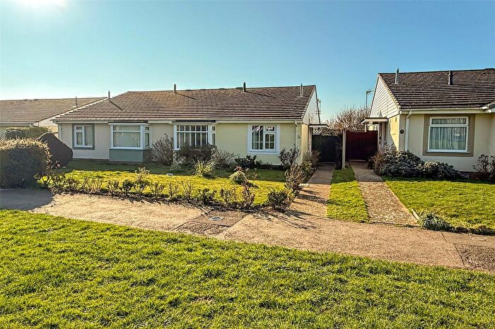 2 Bedroom Bungalow For Sale In Middle Mead, Littlehampton, West Sussex, BN17