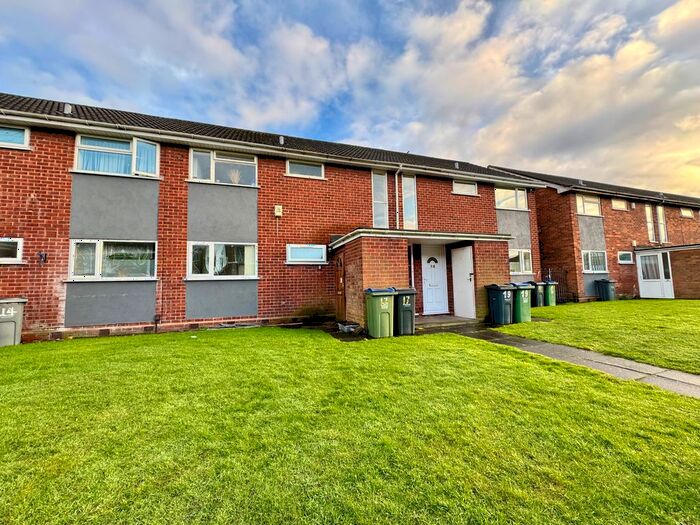 1 Bedroom Flat To Rent In Tudor Court, Tipton, DY4