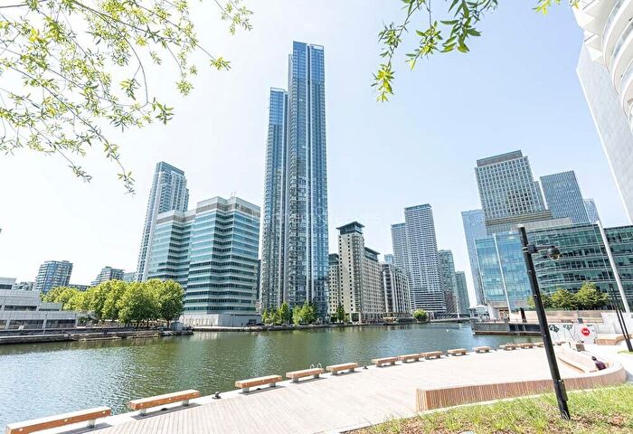 1 Bedroom Apartment For Sale In Marsh Wall, Isle Of Dogs, E14