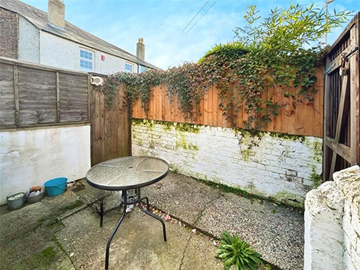 2 Bedroom End Of Terrace House To Rent In Nelson Street, Deal, Kent, CT14