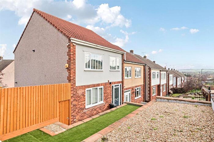 3 Bedroom Semi Detached House For Sale In Walnut Crescent, Kingswood, Bristol, BS15