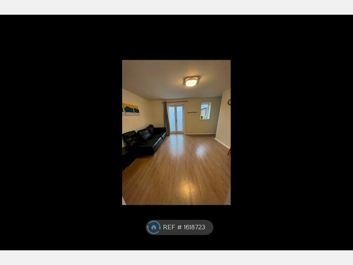 2 Bedroom Flat To Rent In Blackfriars Court, Newcastle Upon Tyne, NE1