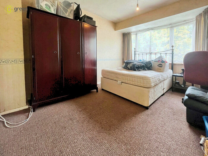 3 Bedroom Semi Detached House For Sale In Dorrington Road, Perry Barr, B42