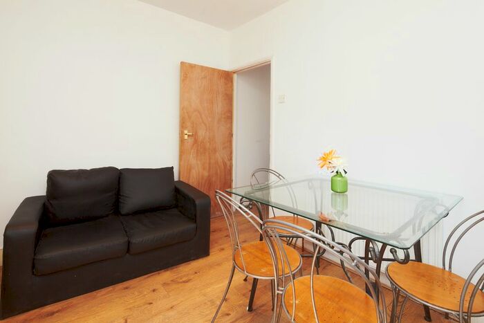 4 Bedroom End Of Terrace House To Rent In Atlas Road, London, E13