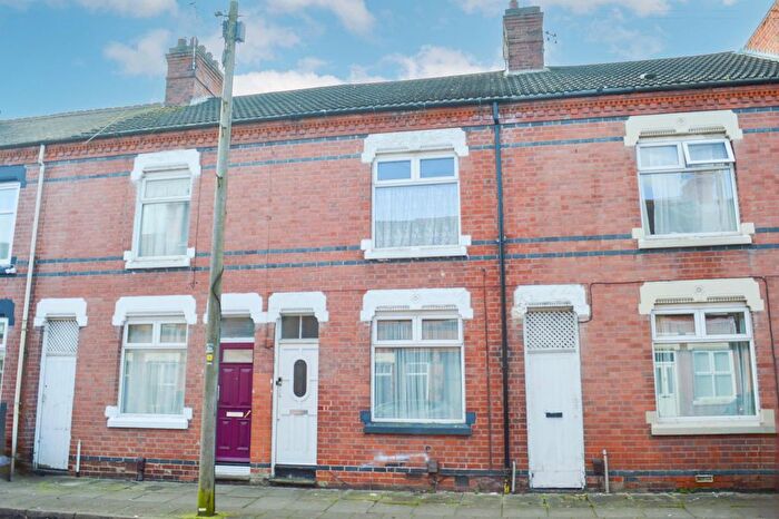 3 Bedroom Terraced House For Sale In Ripon Street, Off Mayfield Road, Leicester, LE2