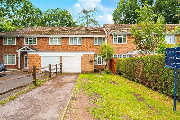 3 Bedroom Terraced House For Sale In St. Evox Close, Rownhams, Southampton, Hampshire, SO16