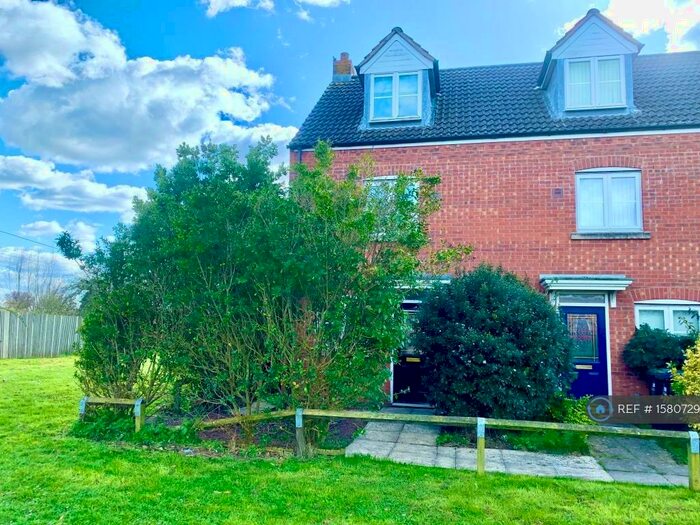 3 Bedroom Semi-Detached House To Rent In Fishers Bank, Littleport, Ely, CB6