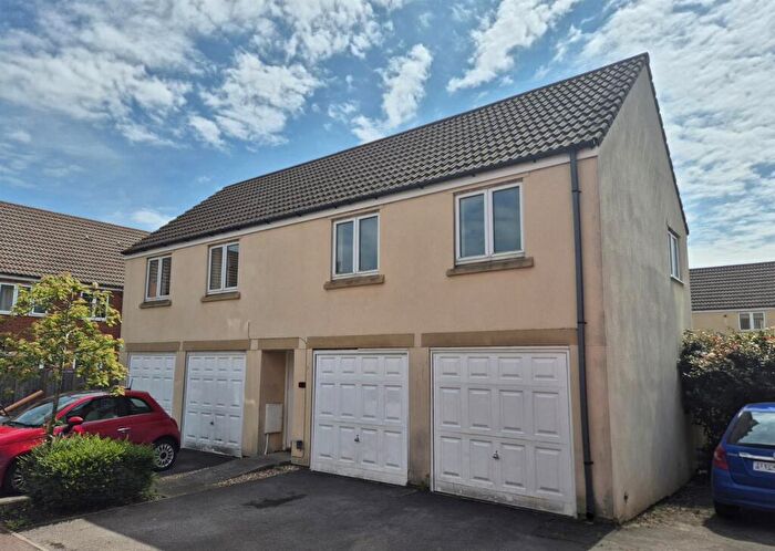 2 Bedroom Coach House For Sale In Stroud Way, Weston-Super-Mare, BS24