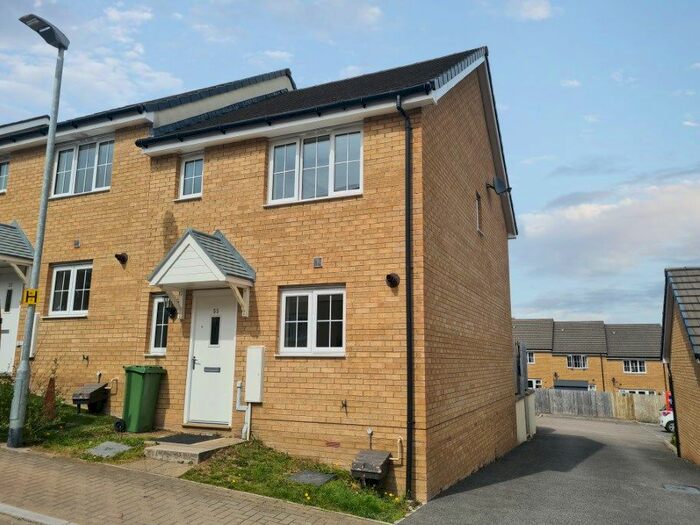 Houses for sale & to rent in TR3 6GP, Pendeen Road, Threemilestone And