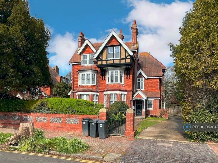 3 Bedroom Flat To Rent In Denton Road, Eastbourne, BN20