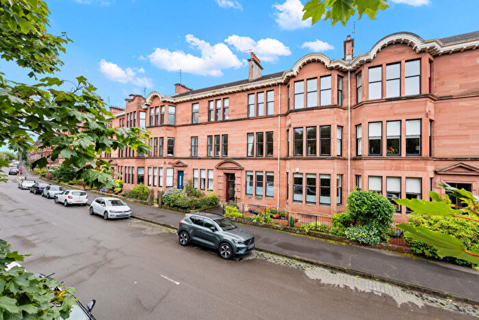 4 Bedroom Flat For Sale In /, Fotheringay Road, Pollokshields, G41