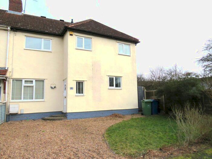 3 Bedroom Semi-Detached House To Rent In Laburnum Close, Cannock, WS11