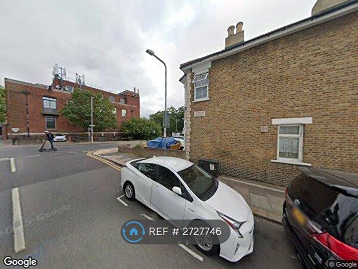 4 Bedroom Flat To Rent In Ilford, Essex, IG1