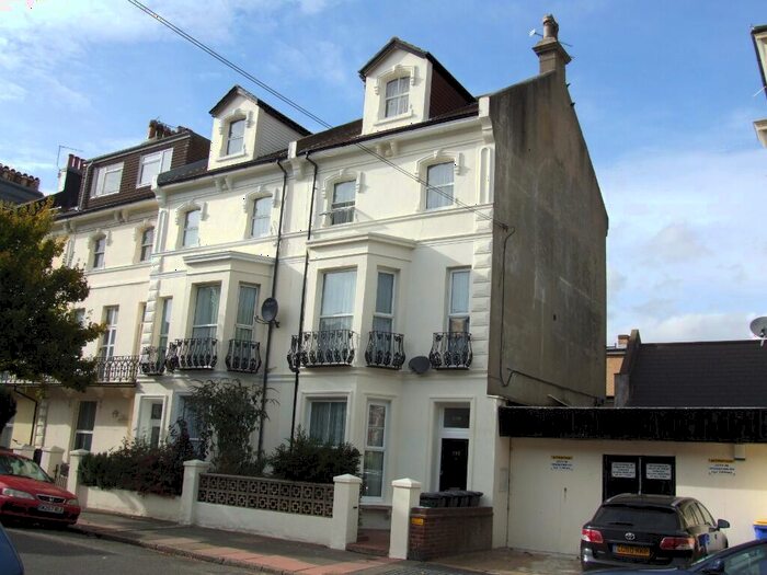 1 Bedroom Flat To Rent In Pevensey Road, Eastbourne, BN22