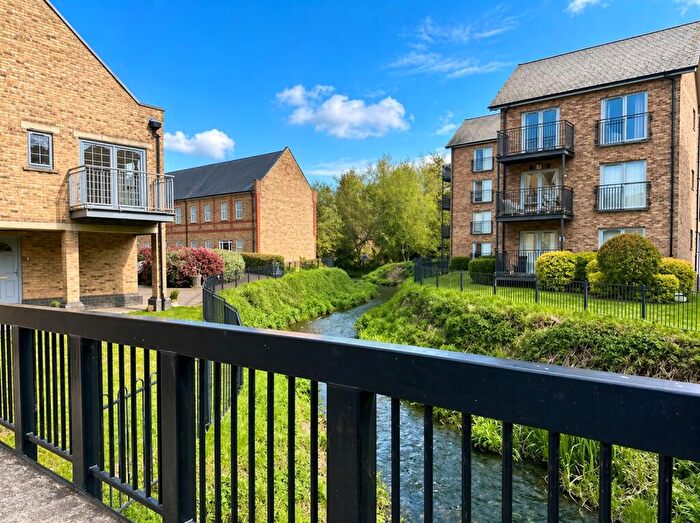 1 Bedroom Apartment For Sale In Esparto Way, South Darenth, DA4