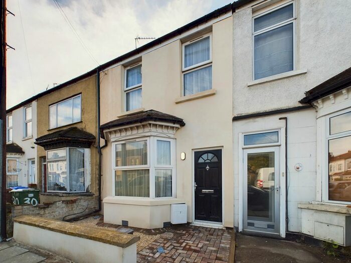 3 Bedroom Terraced House To Rent In Overton Road, London, SE2