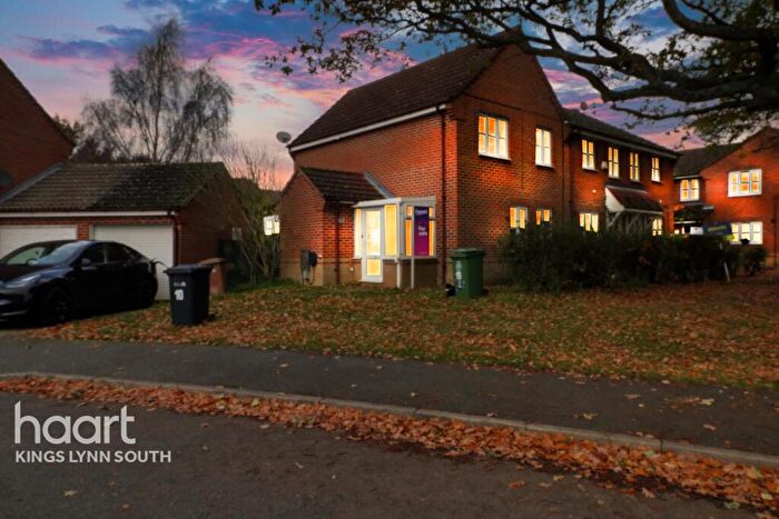 3 Bedroom End Of Terrace House For Sale In Wallace Close, King's Lynn, PE30