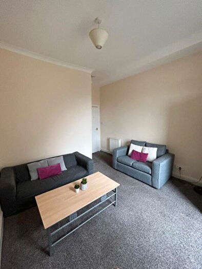 2 Bedroom Flat To Rent In Leith Walk, Edinburgh, EH6