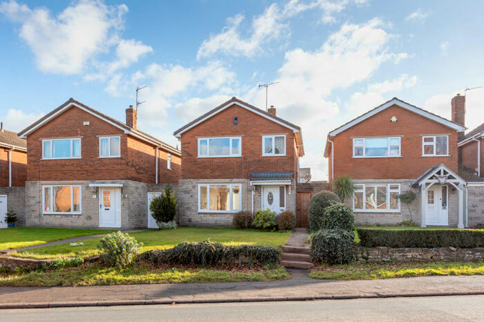 3 Bedroom Detached House To Rent In Church Road, Doncaster, DN11