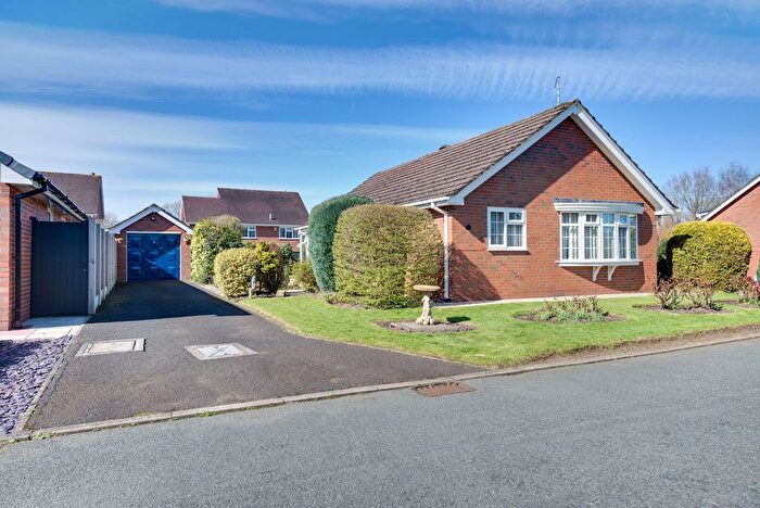 2 Bedroom Bungalow For Sale In Meakin Close, Congleton, CW12