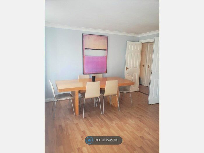 1 Bedroom Flat To Rent In Draymans Court, London, SW9