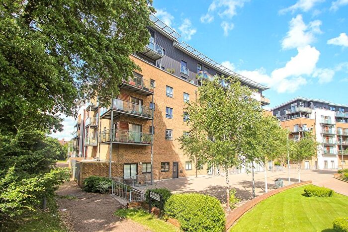 1 Bedroom Flat For Sale In Kingswood Court, Hither Green, London, SE13