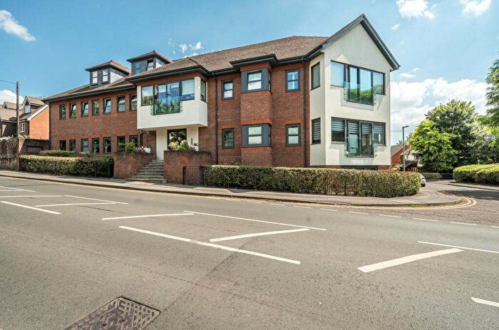 2 Bedroom Apartment To Rent In Finchampstead Road, Wokingham, Berkshire, RG40