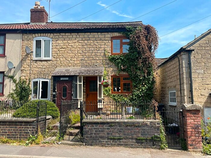 2 Bedroom Cottage For Sale In Chapel Street, Cam, Dursley, GL11