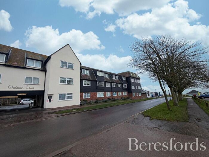 2 Bedroom Apartment For Sale In Seaview Avenue, West Mersea, CO5
