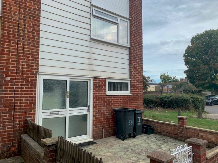 3 Bedroom End Of Terrace House To Rent In Stubsmead, Swindon, Wiltshire, SN3