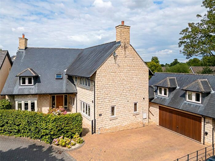 5 Bedroom Detached House For Sale In Whitham Close, Boston Spa, LS23