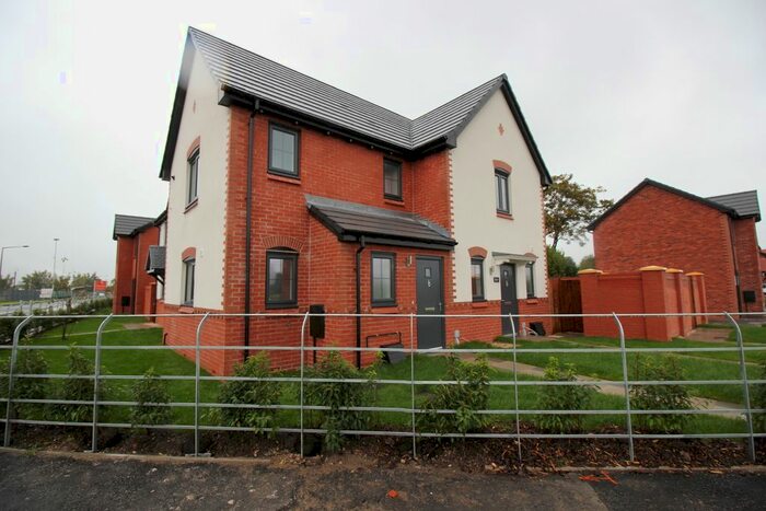 1 Bedroom End Of Terrace House To Rent In Isherwood Road, Carrington, Manchester, M31