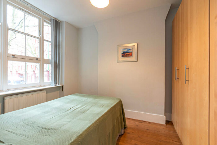 1 Bedroom Flat For Sale In Clerkenwell Road, London, EC1R