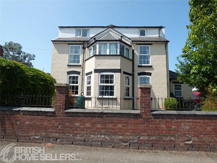 6 Bedroom Detached House For Sale In South Street, Leominster, Herefordshire, HR6