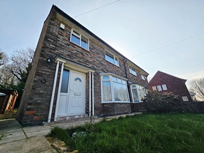 3 Bedroom Semi Detached House To Rent In Ramshead Drive, Monkswood, Leeds, LS14