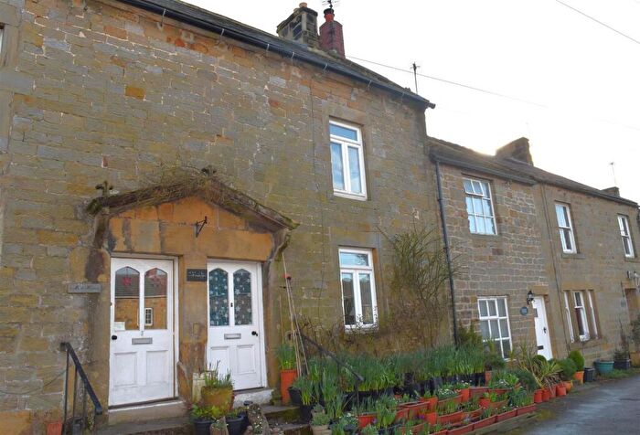 2 Bedroom Cottage For Sale In Kirkby Malzeard, Ripon, HG4