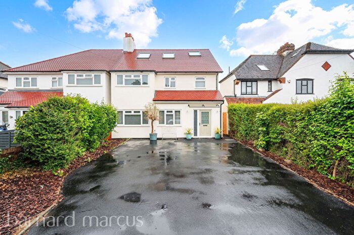 5 Bedroom Property To Rent In Broadlands Way, New Malden, KT3