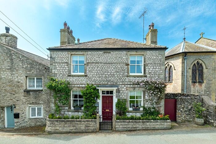 3 Bedroom Character Property For Sale In Prospect House, Pant Lane, LA2
