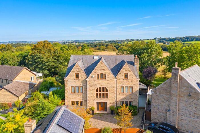7 Bedroom Detached House For Sale In Southedge Close, Hipperholme, Halifax, West Yorkshire, HX3