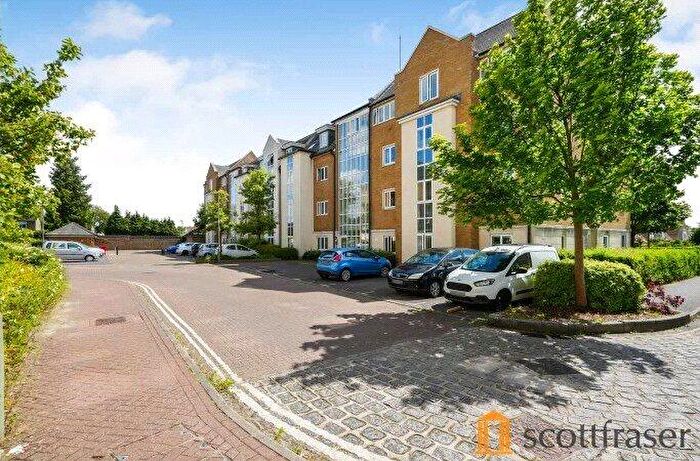 2 Bedroom Flat To Rent In Reliance Way, OX4