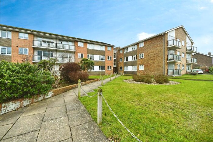2 Bedroom Flat For Sale In Westbrook, Lustrells Vale, Saltdean, Brighton, BN2