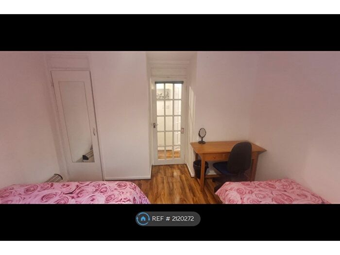 1 Bedroom Flat To Rent In Merchant City Townhead, Glasgow, G4