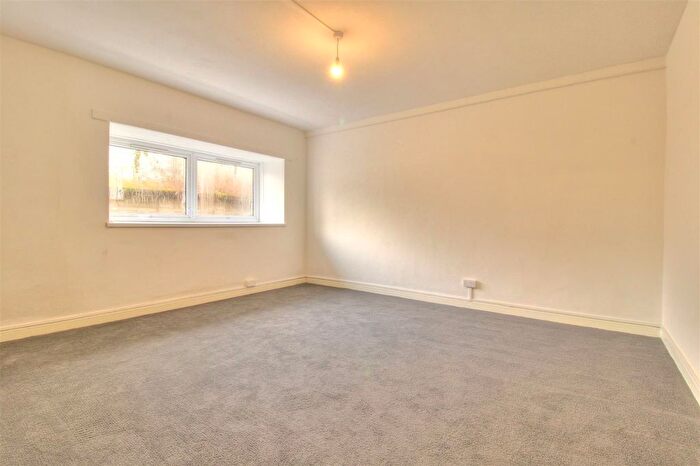 1 Bedroom Flat To Rent In Office Street, Porth, CF39